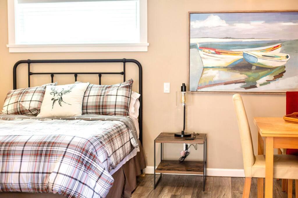 Raincoast Retreat At Shawnigan Lake! Exteriör bild